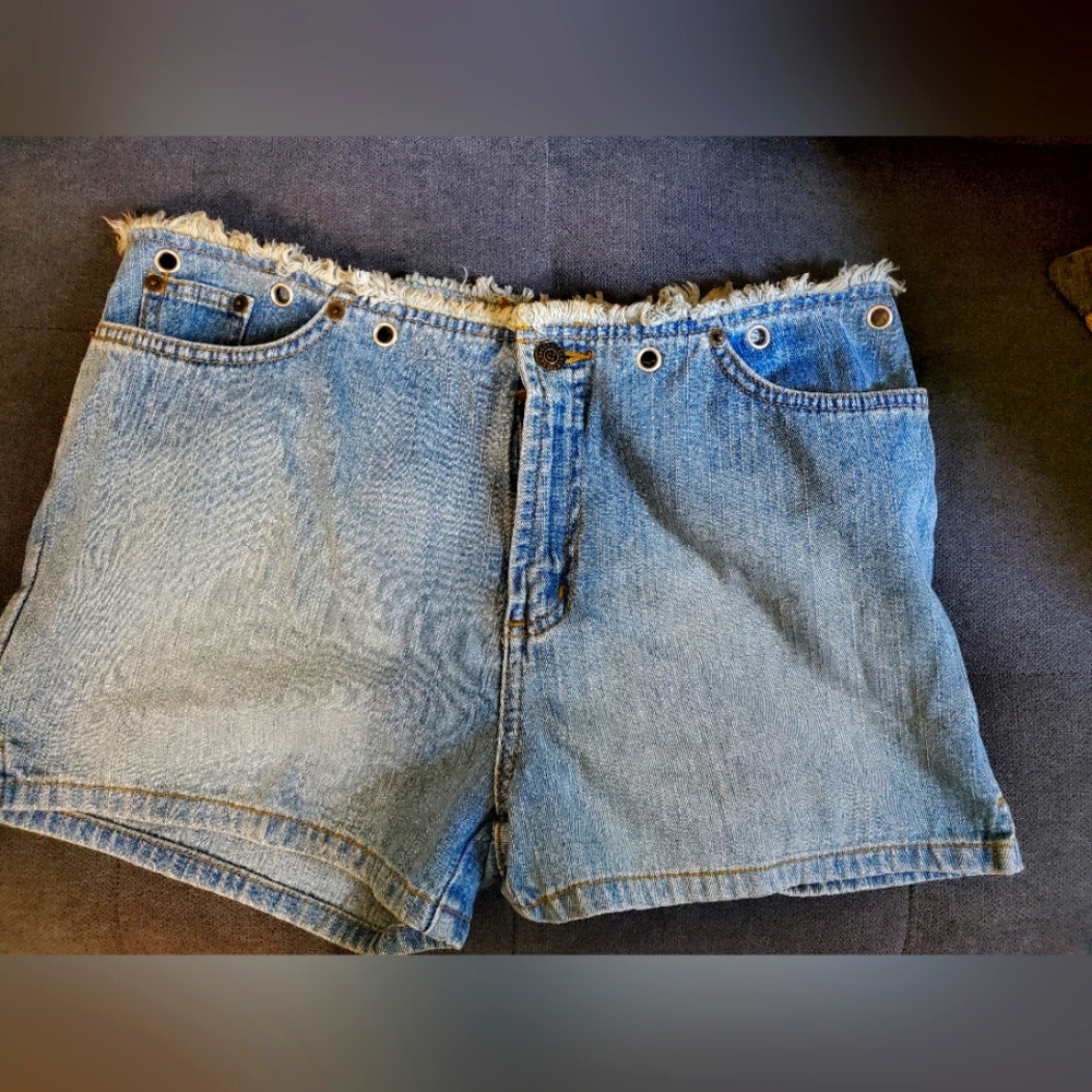 Cute Jean shortd